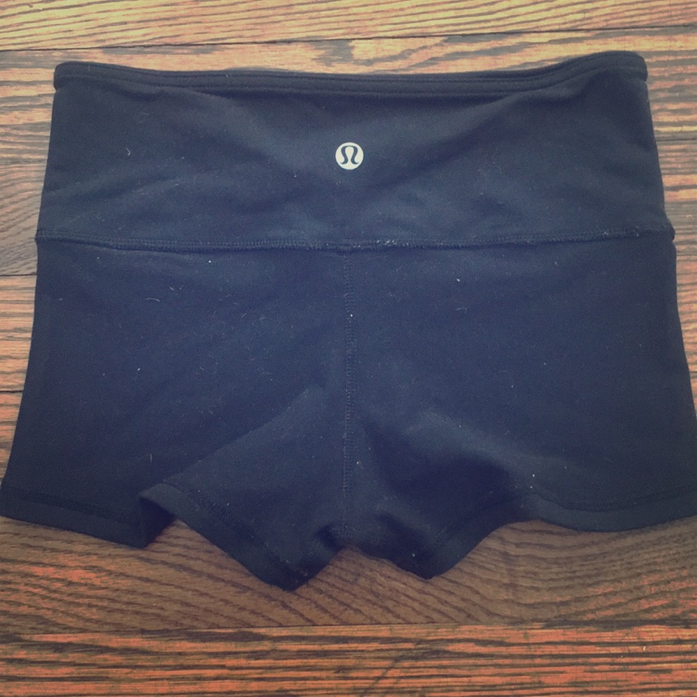 Lululemon black spandex shorts